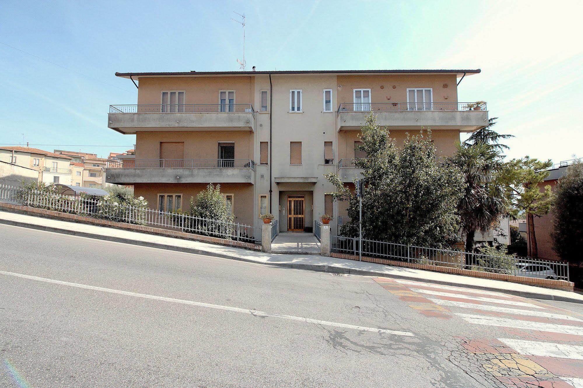 Appartamento Montessori Castelfidardo Eksteriør bilde